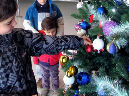 Bambini e palline invadono l’Acquario di Cattolica