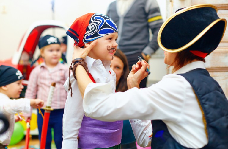 Chiude la Baia di Sharky